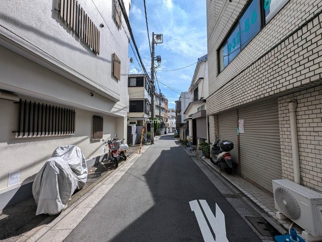 シンメイ上板橋マンション　西側 前面道路